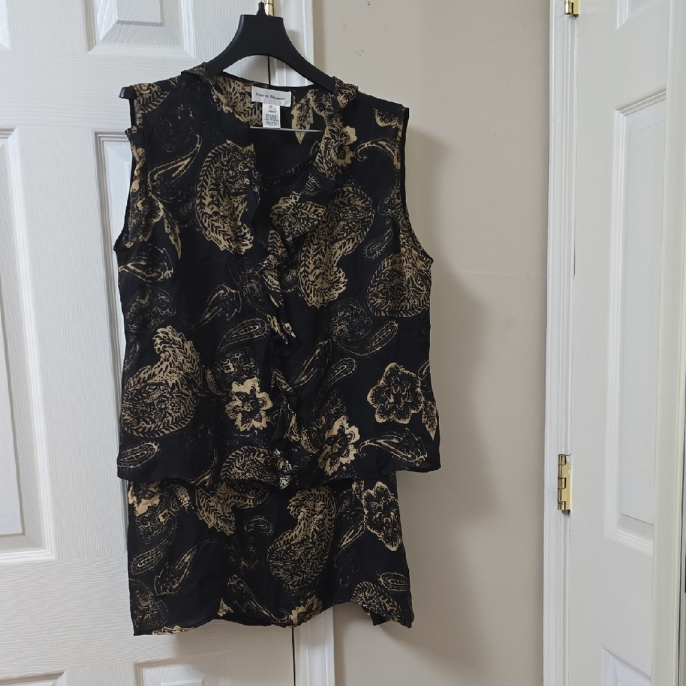 Elegant Black and Gold Women's Two Piece Set